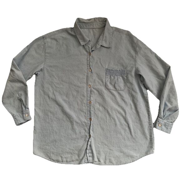 Women’s Light Weight Casual, Vacation, Preppy denim Button Down Shirt. Size L - Picture 2 of 7